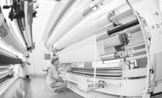 工藝開發(fā)打破日韓壟斷，東鴻制膜濕法鋰電隔膜供不應(yīng)求